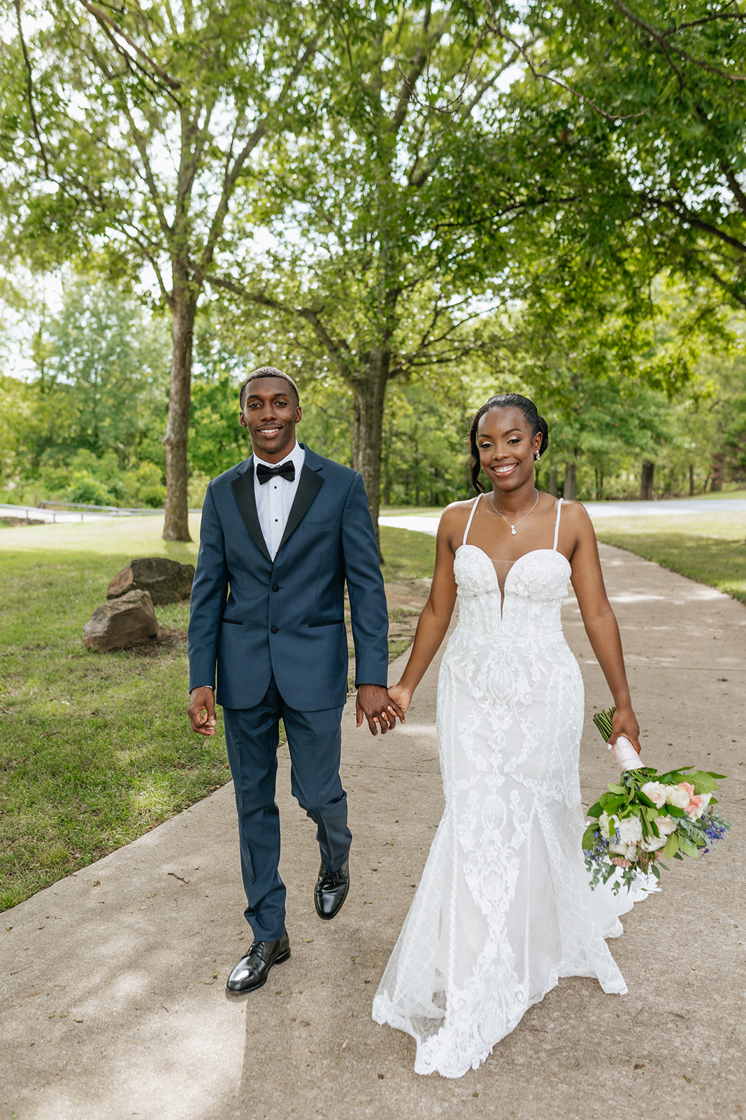 simple and classic wedding in Oklahoma
