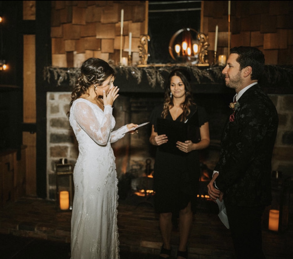 Bride and groom saying vows